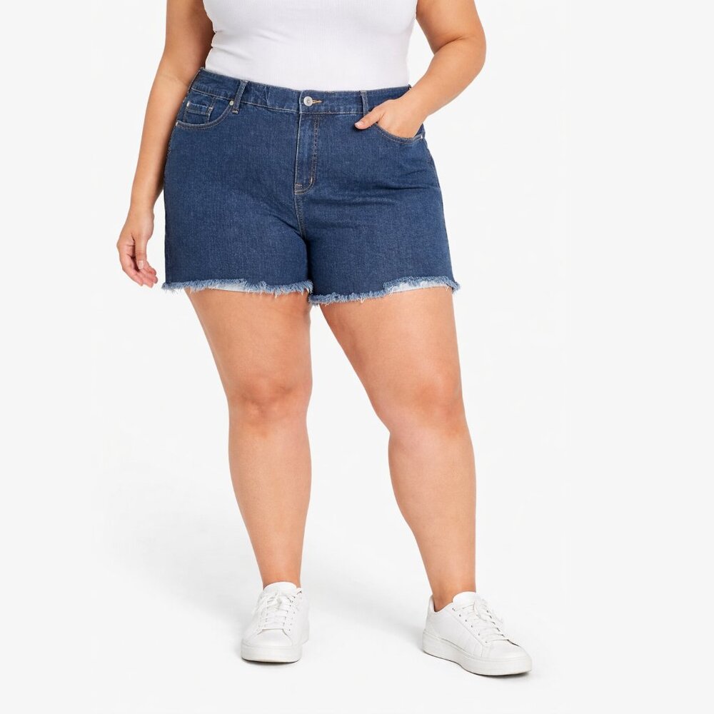 TORRID Cut-Off 4.5" Denim Jean Shorts Blue Plus Sz 26 Raw Hem Stretch Summer